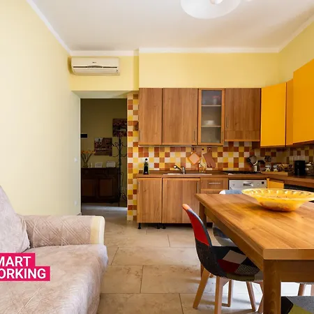 Appartamento San Donato Cozy By Wonderful Italy