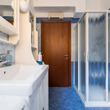 Appartement San Donato Cozy By Wonderful Italy *